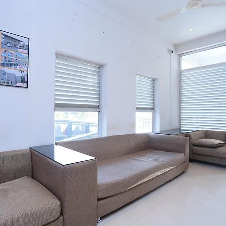 โอโย 16910 โฮเต็ล ปริ้นซ์ พาเลซ Hotel Thiruvananthapuram ภายนอก รูปภาพ