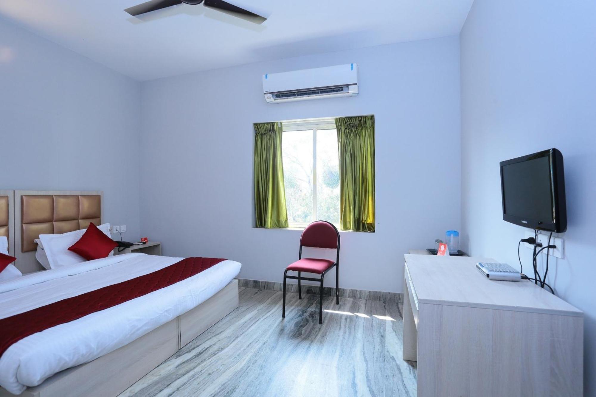 โอโย 16910 โฮเต็ล ปริ้นซ์ พาเลซ Hotel Thiruvananthapuram ภายนอก รูปภาพ