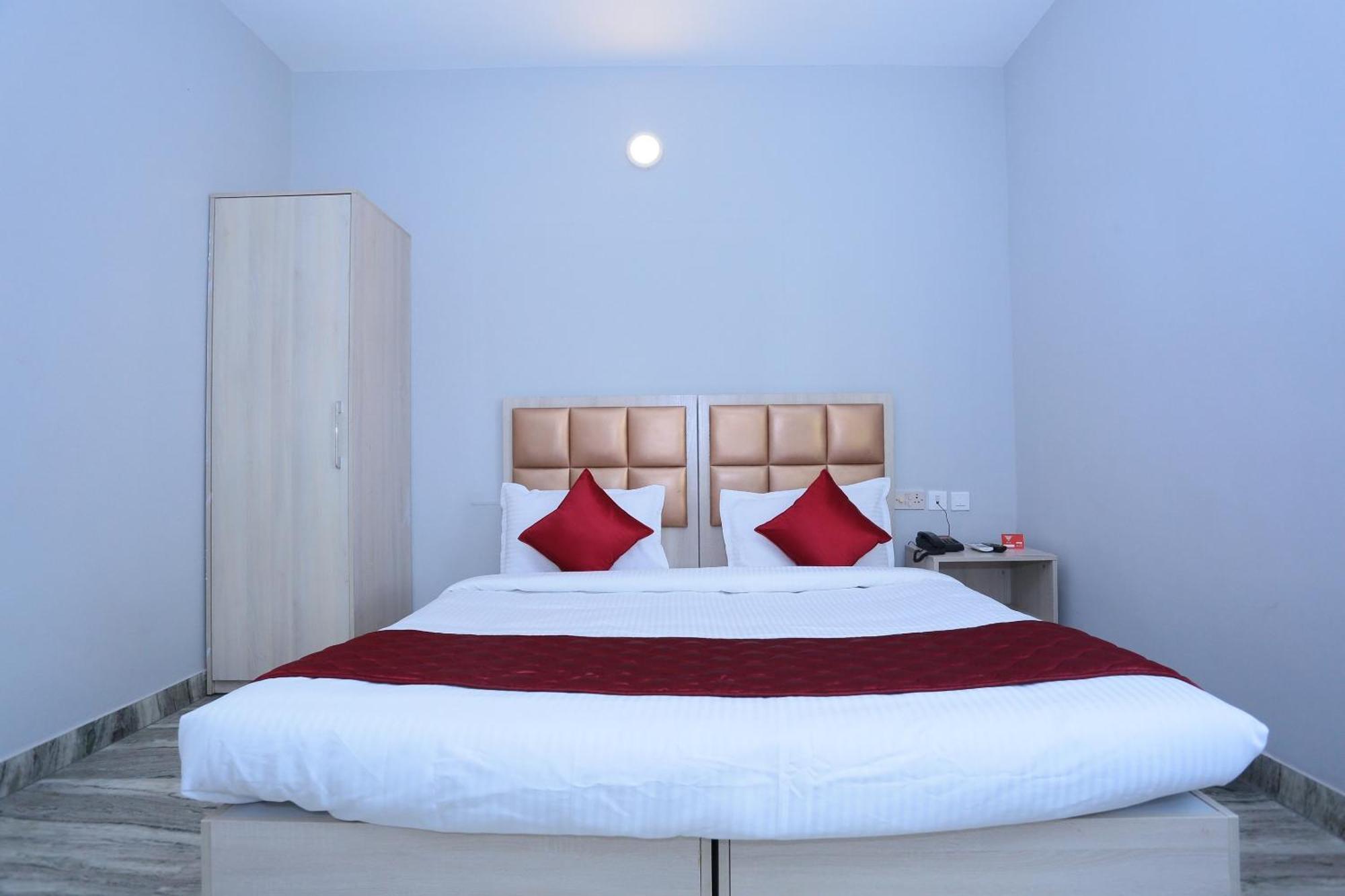 โอโย 16910 โฮเต็ล ปริ้นซ์ พาเลซ Hotel Thiruvananthapuram ภายนอก รูปภาพ
